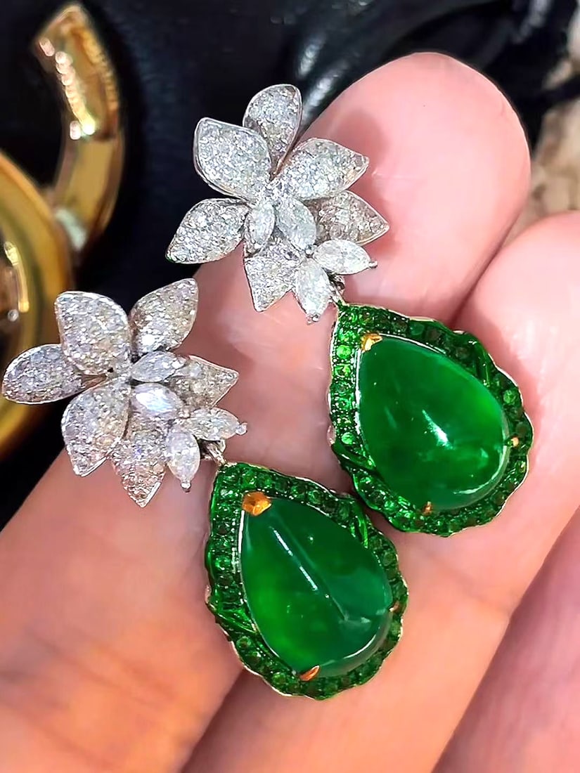 14k Gold 5.39 Ct Vivid Green Natural Emerald & Diamond Earrings - 5