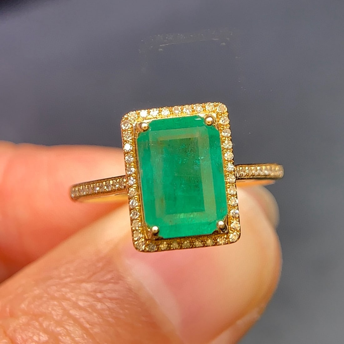 14k Gold 2.01 Ct Natural Emerald & Diamond Ring - 2