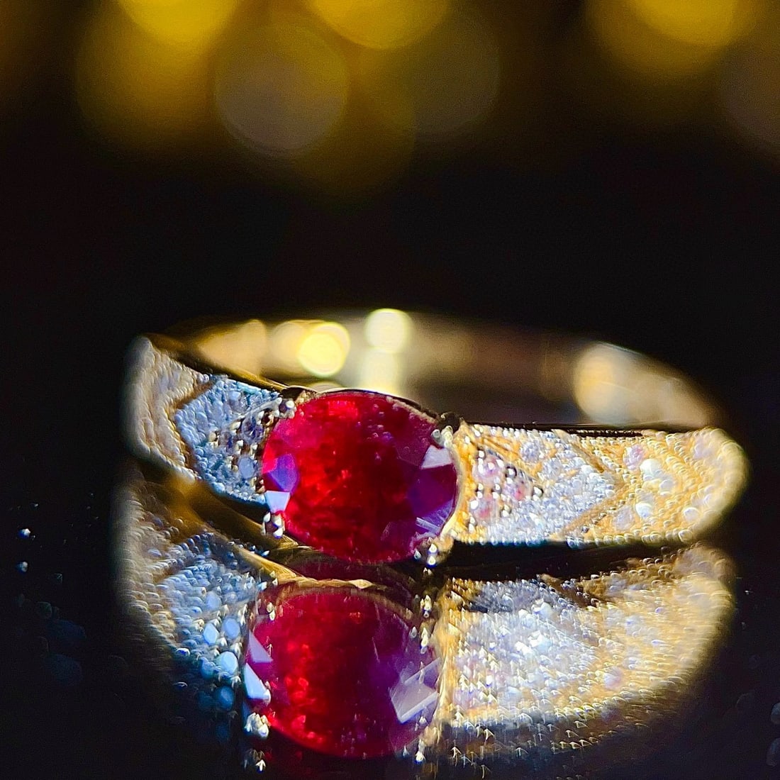 14k Gold 0.85 Ct Natural Ruby & Diamond Ring: Ref:231054002 // gold content:14k gold // ring size:7. 25us // // main gemstone:ruby // shape:oval // carat weight:0. 85ct // color:pigeonblood red // treatment:natural // // adjacent gemstone 2 :