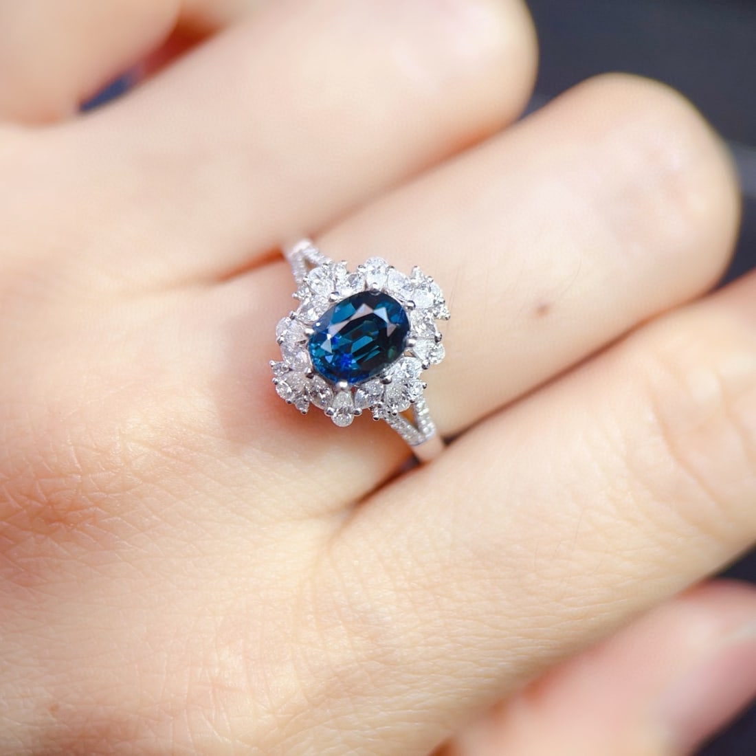 14k Gold 1.90 Ctw Natural Sapphire & Diamond Ring - 6