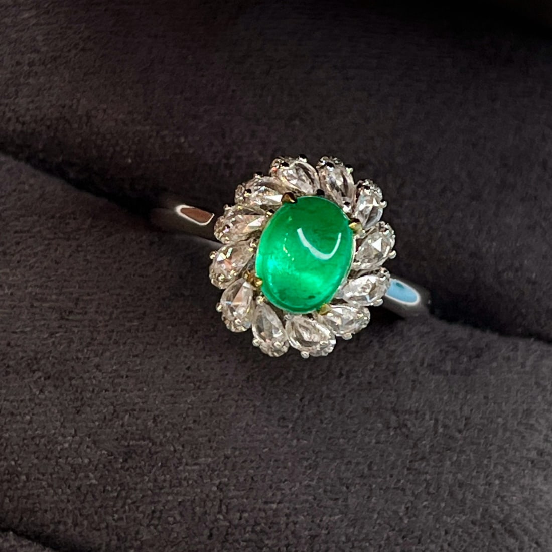 14k Gold 1.31 Ctw Natural Emerald & Diamond Ring - 2