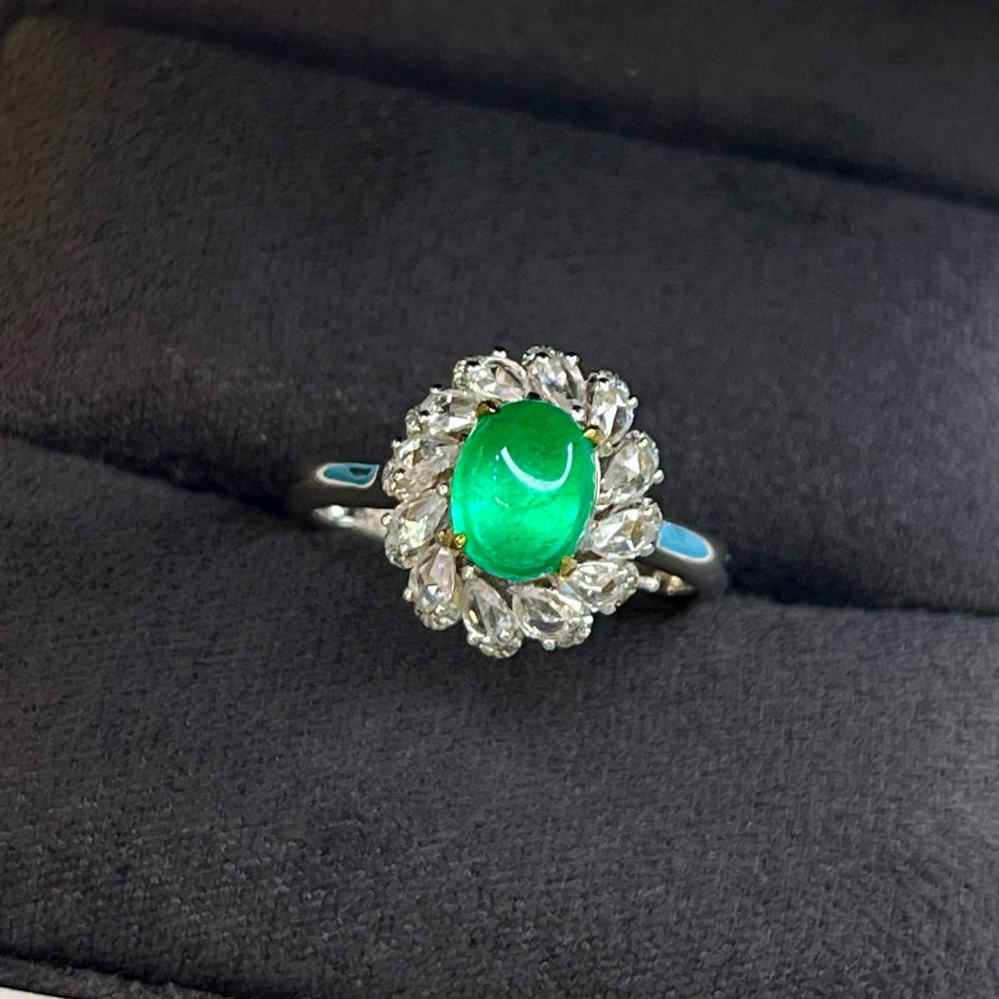 14k Gold 1.31 Ctw Natural Emerald & Diamond Ring - 5