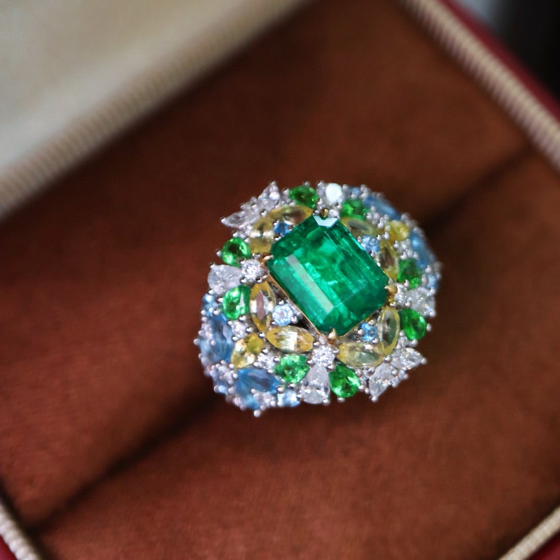 14k Gold 2.55 Ctw Vivid Green Natural Emerald & Diamond Ring - 4