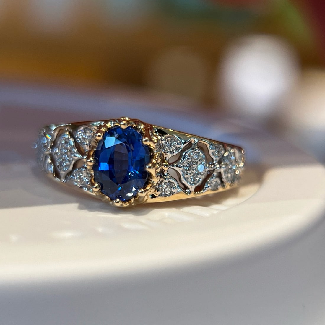 14k Gold 1.12 Ctw Natural Sapphire & Diamond Ring: Ref:231054059 // gold content:14k gold // ring size:7. 25us // // main gemstone:sapphire // shape:oval // carat weight:0. 96ct // color:blue // treatment:natural // // adjacent gemstone 2 : diamond