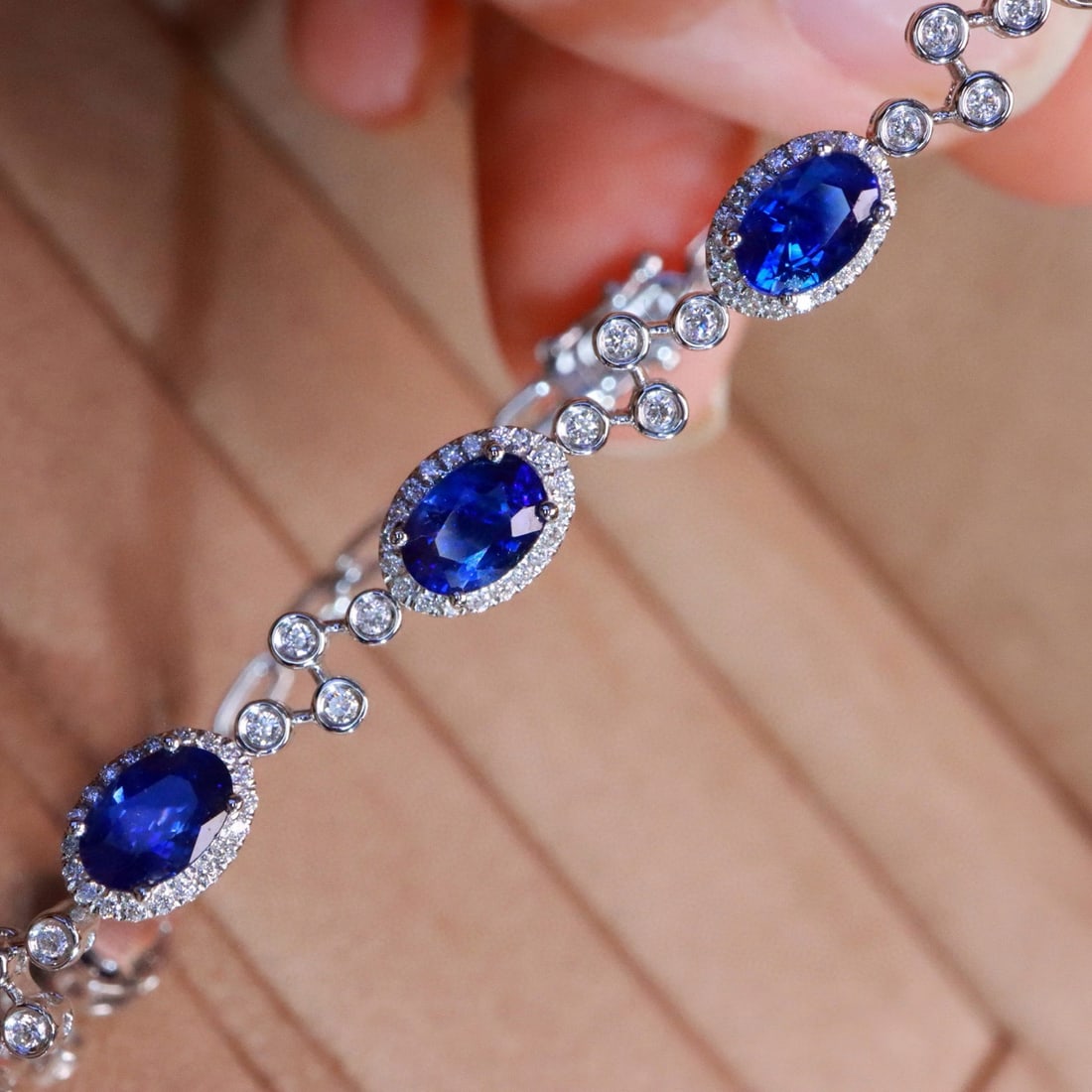 14k Gold 4.53 Ctw Natural Sapphire & Diamond Bracelet - 2