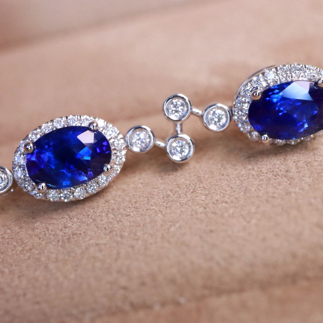 14k Gold 4.53 Ctw Natural Sapphire & Diamond Bracelet - 3