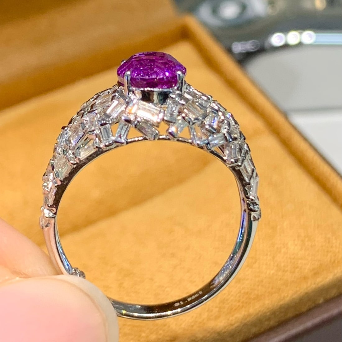 14k Gold 1.95 Ct Natural Sapphire & Diamond Ring - 3