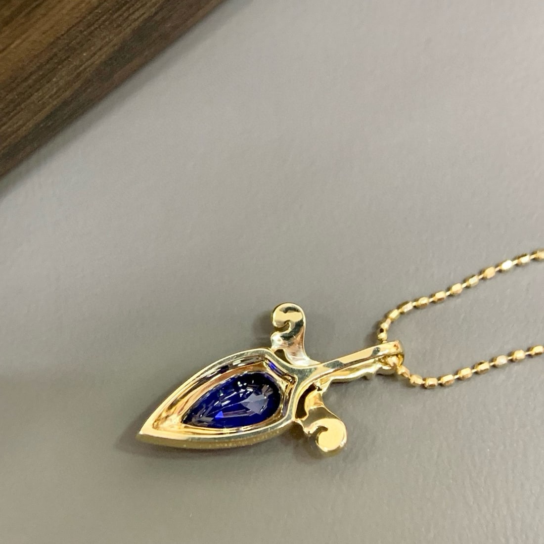 14k Gold 0.88 Ctw Vivid Blue Natural Sapphire & Diamond Pendant( Without Chain ) - 3