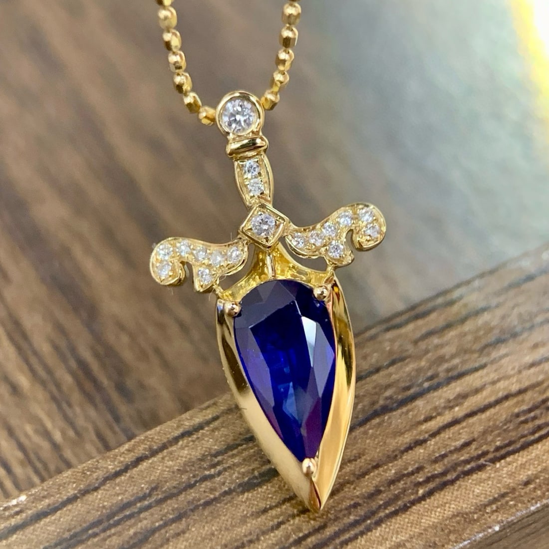 14k Gold 0.88 Ctw Vivid Blue Natural Sapphire & Diamond Pendant( Without Chain ) - 4