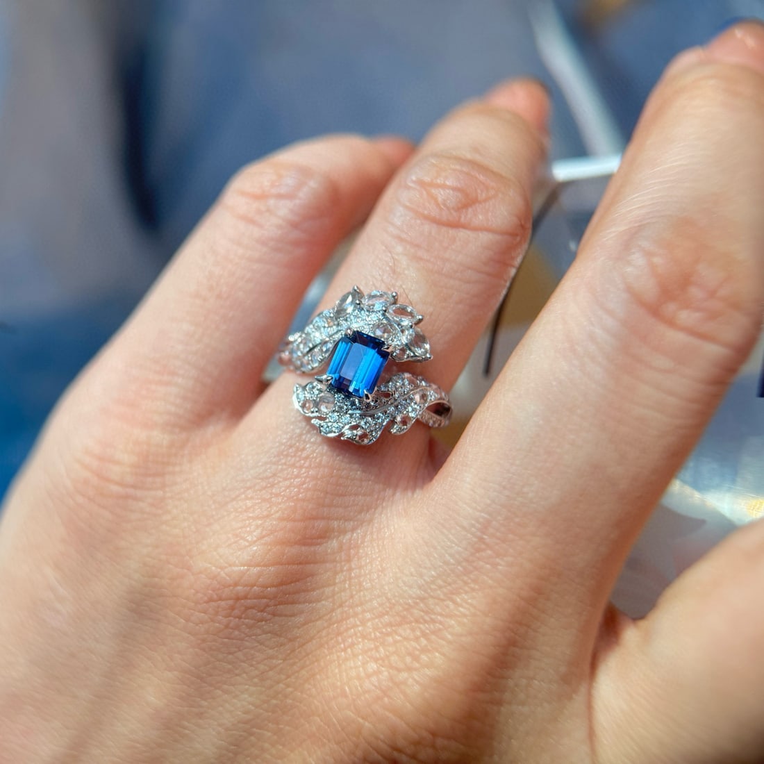 14k Gold 1.35 Ctw Natural Sapphire & Diamond Ring - 4