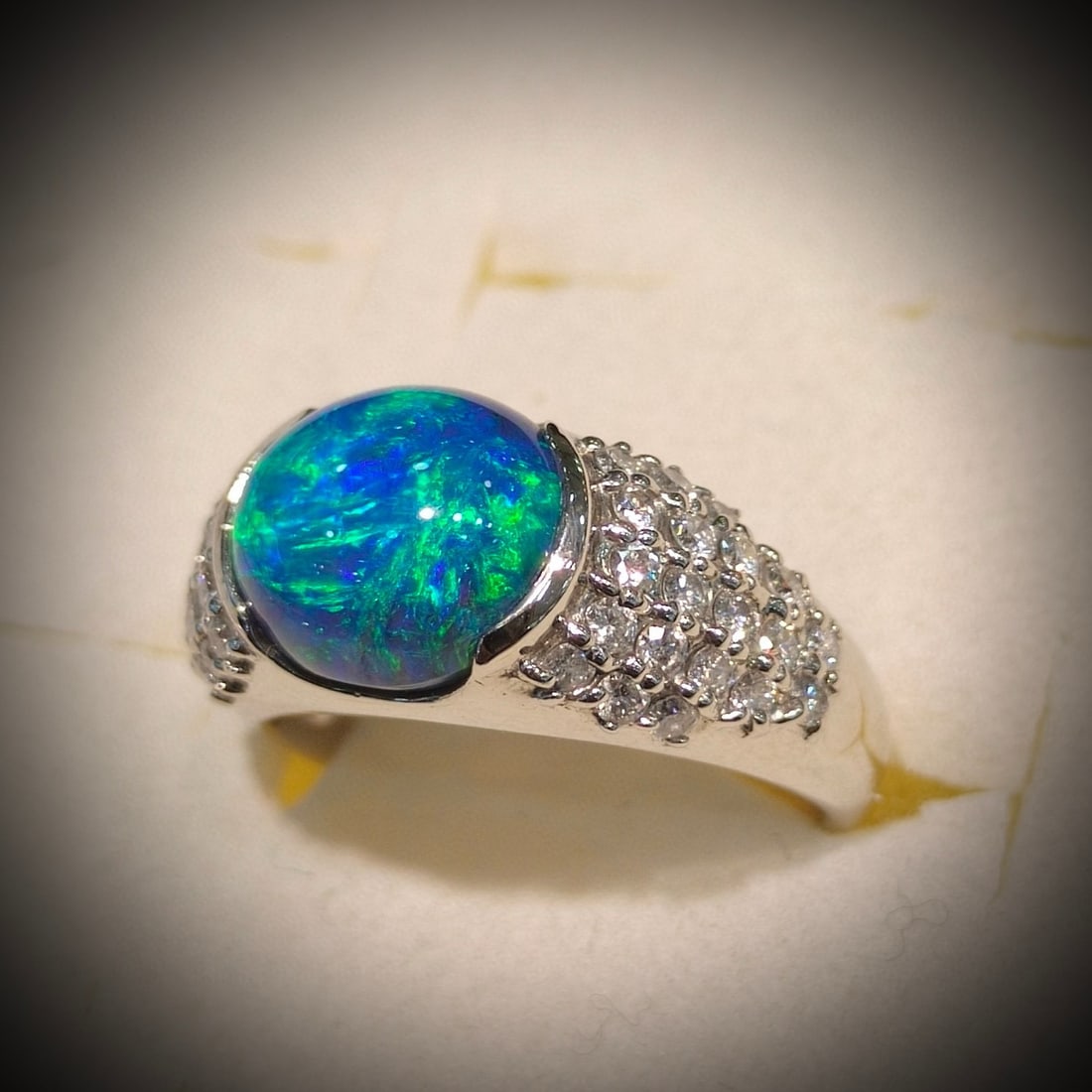 14k Gold 3.86 Ctw Natural Opal & Diamond Ring - 2
