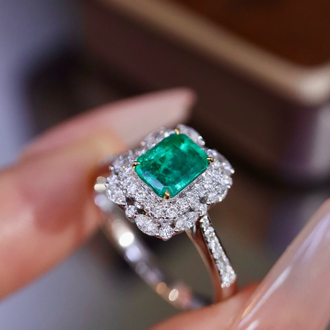 14k Gold 1.27 Ctw Natural Emerald & Diamond Ring - 6