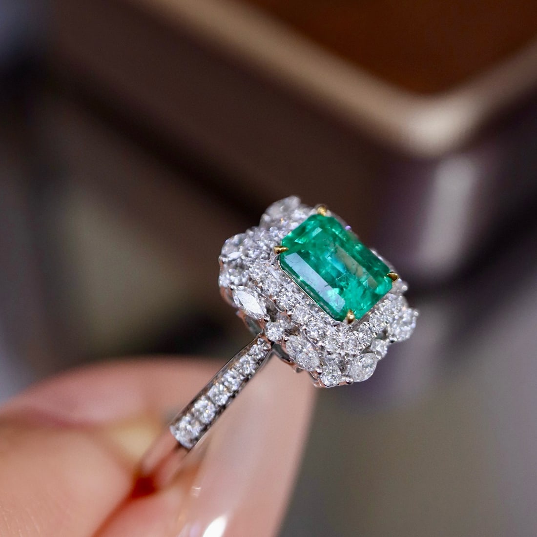 14k Gold 1.27 Ctw Natural Emerald & Diamond Ring - 7