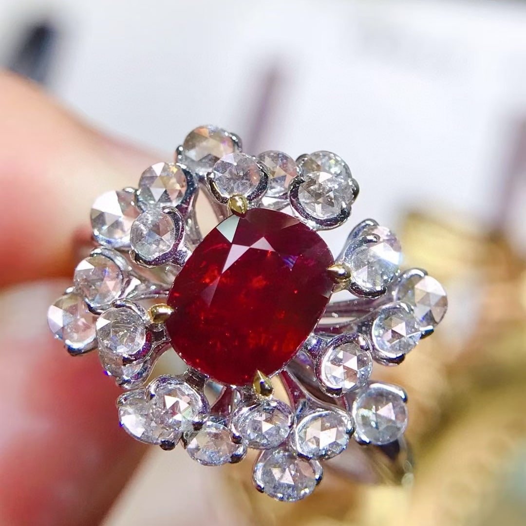 14k Gold 2.34 Ctw Natural Ruby & Diamond Ring - 3