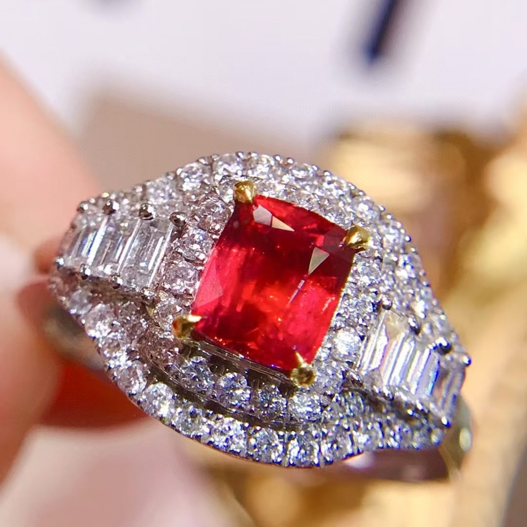 14k Gold 1.02 Ct Natural Ruby & Diamond Ring: Ref:231054107 // gold content:14k gold // ring size:7. 25us // // main gemstone:ruby // shape:cushion // carat weight:1. 02ct // color:red // treatment:natural // // adjacent gemstone 2 : diamond //