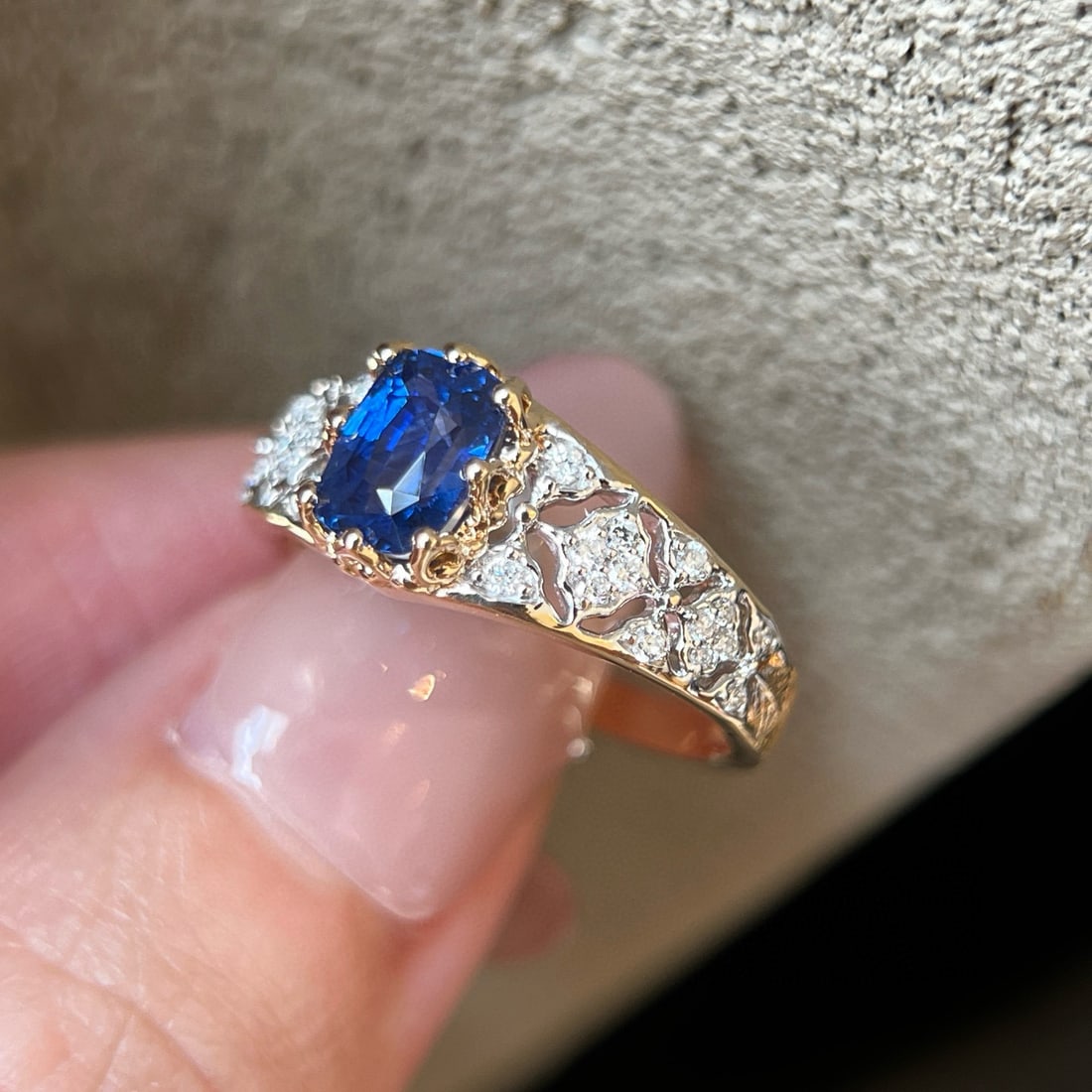 14k Gold 1.52 Ctw Natural Sapphire & Diamond Ring: Ref:231054109 // gold content:14k gold // ring size:7. 25us // // main gemstone:sapphire // shape:cushion // carat weight:1. 36ct // color:royal blue // treatment:natural // // adjacent gemstone 2 :