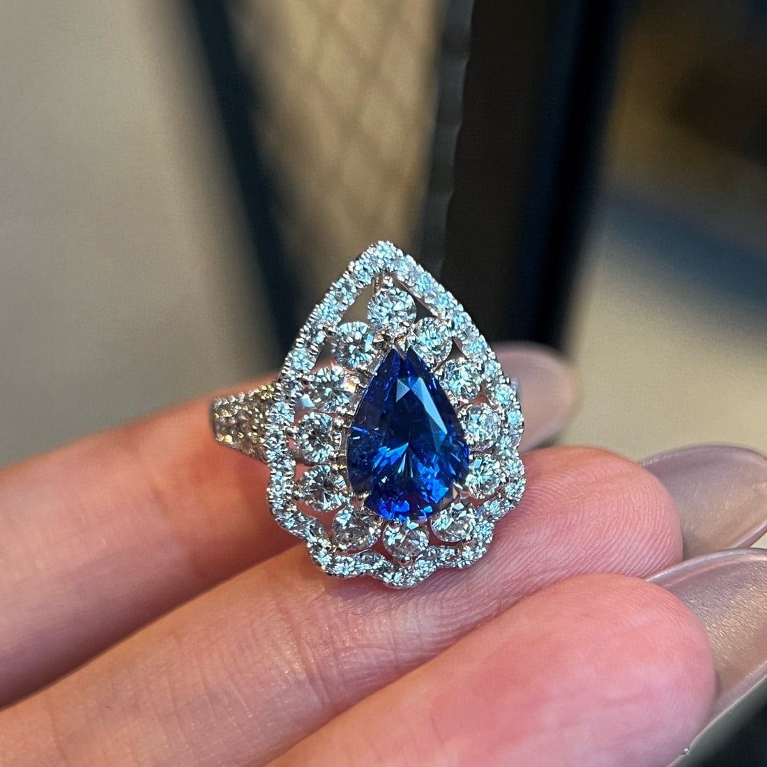 14k Gold 4.59 Ctw Natural Sapphire & Diamond Ring: Ref:231054110 // gold content:14k gold // ring size:7. 25us // // main gemstone:sapphire // shape:pear // carat weight:3. 02ct // color:royal blue // treatment:natural // // adjacent gemstone 2 : diam