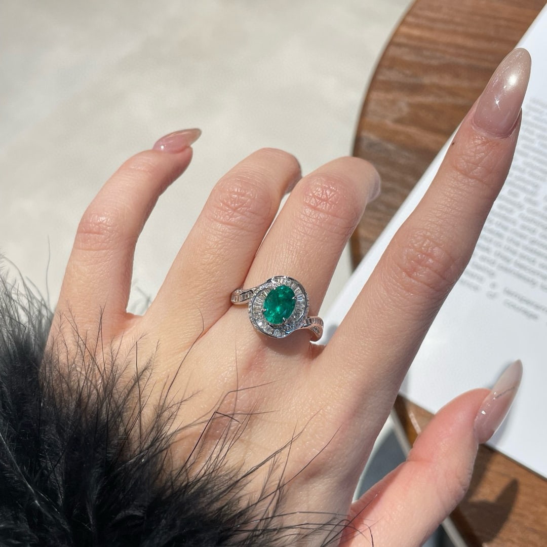 14k Gold 1 Ct Natural Emerald & Diamond Ring - 6