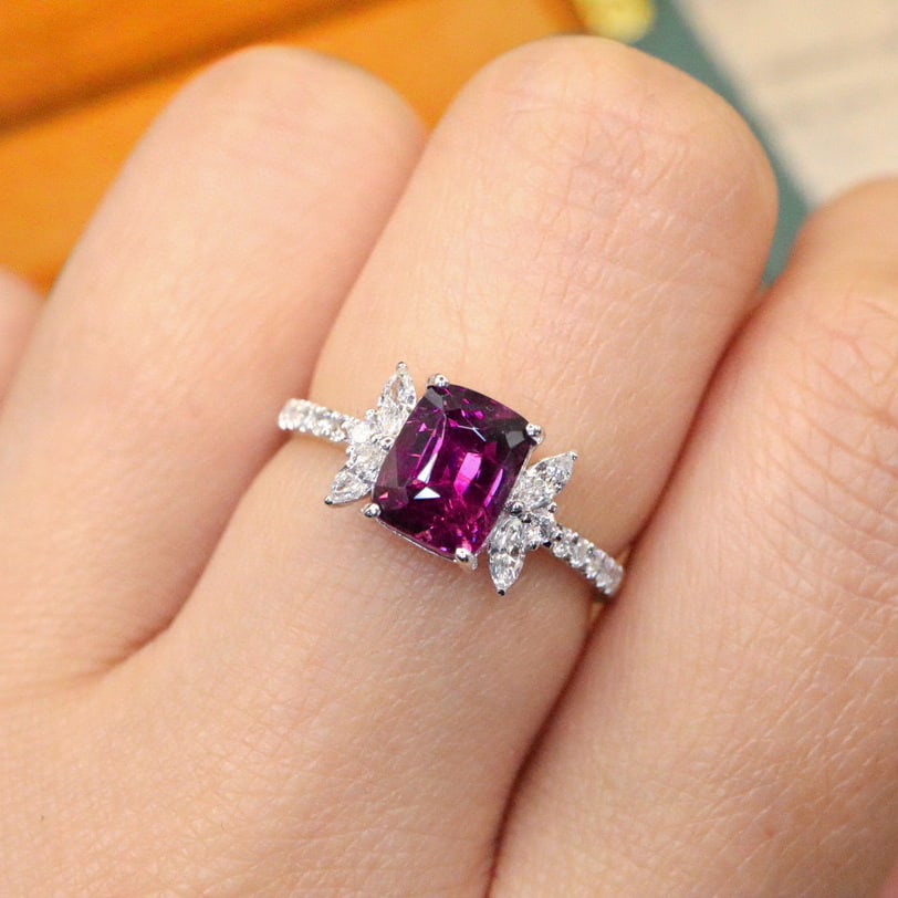 14k Gold 2.27 Ctw Natural Spinel & Diamond Ring - 5