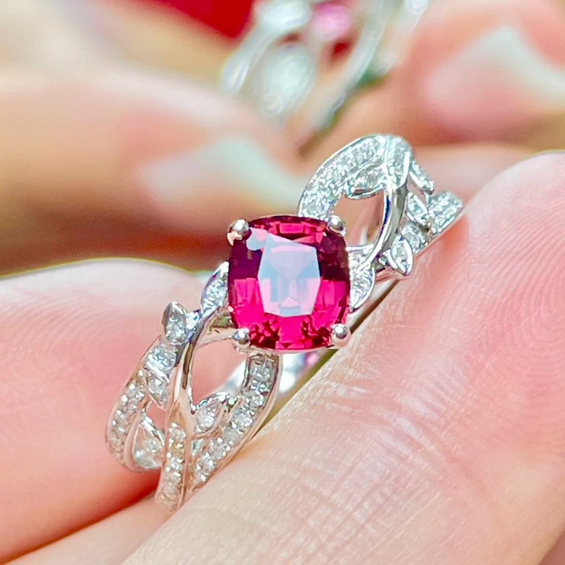 14k Gold 1 Ct Natural Spinel & Diamond Ring - 3