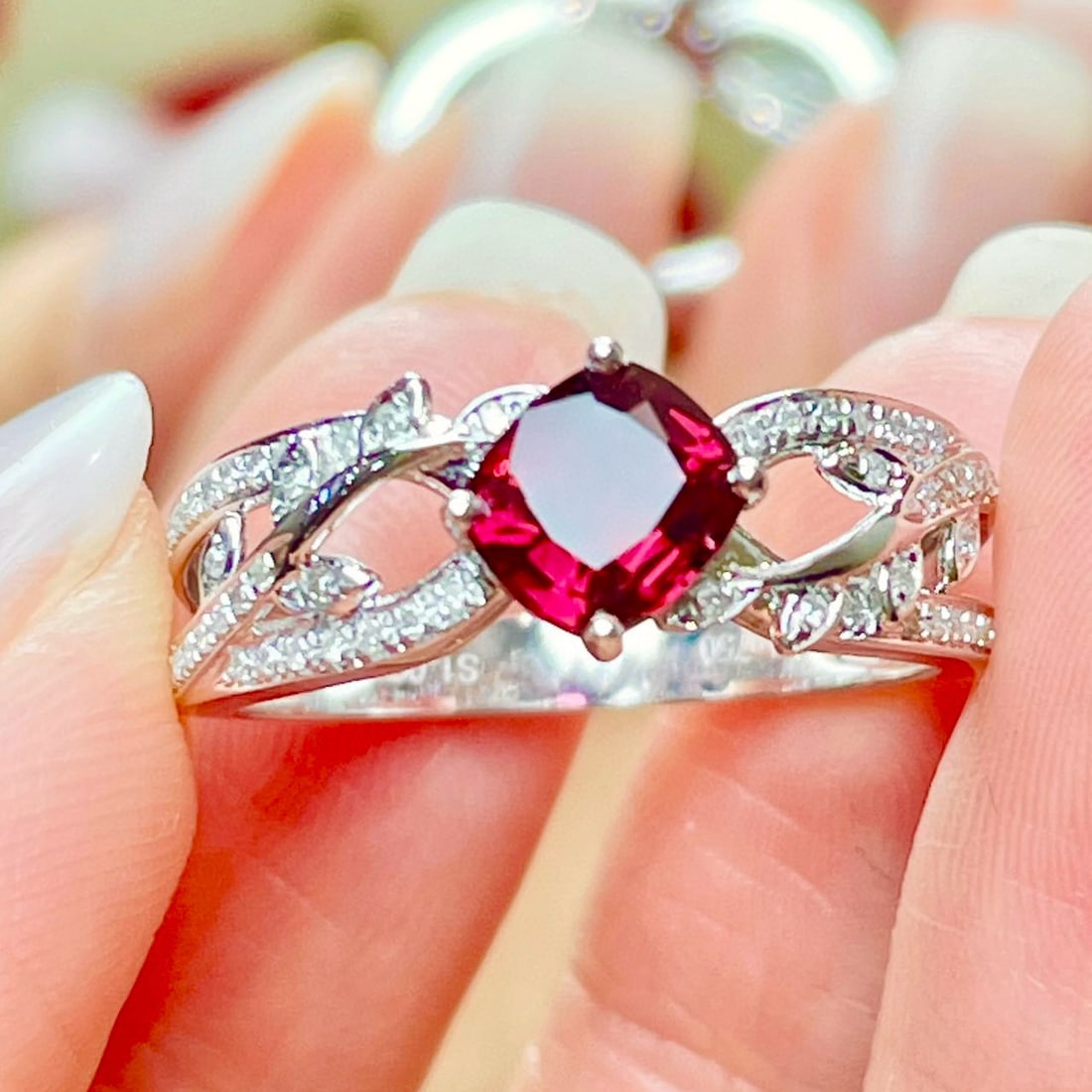 14k Gold 1 Ct Natural Spinel & Diamond Ring - 4