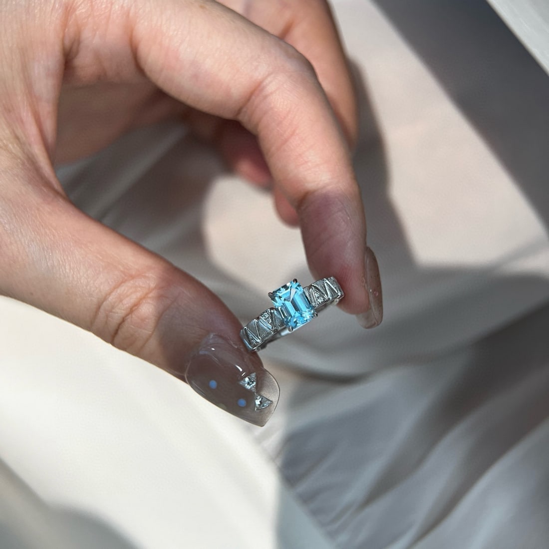 14k Gold 1.20 Ctw Natural Aquamarine & Diamond Ring - 3