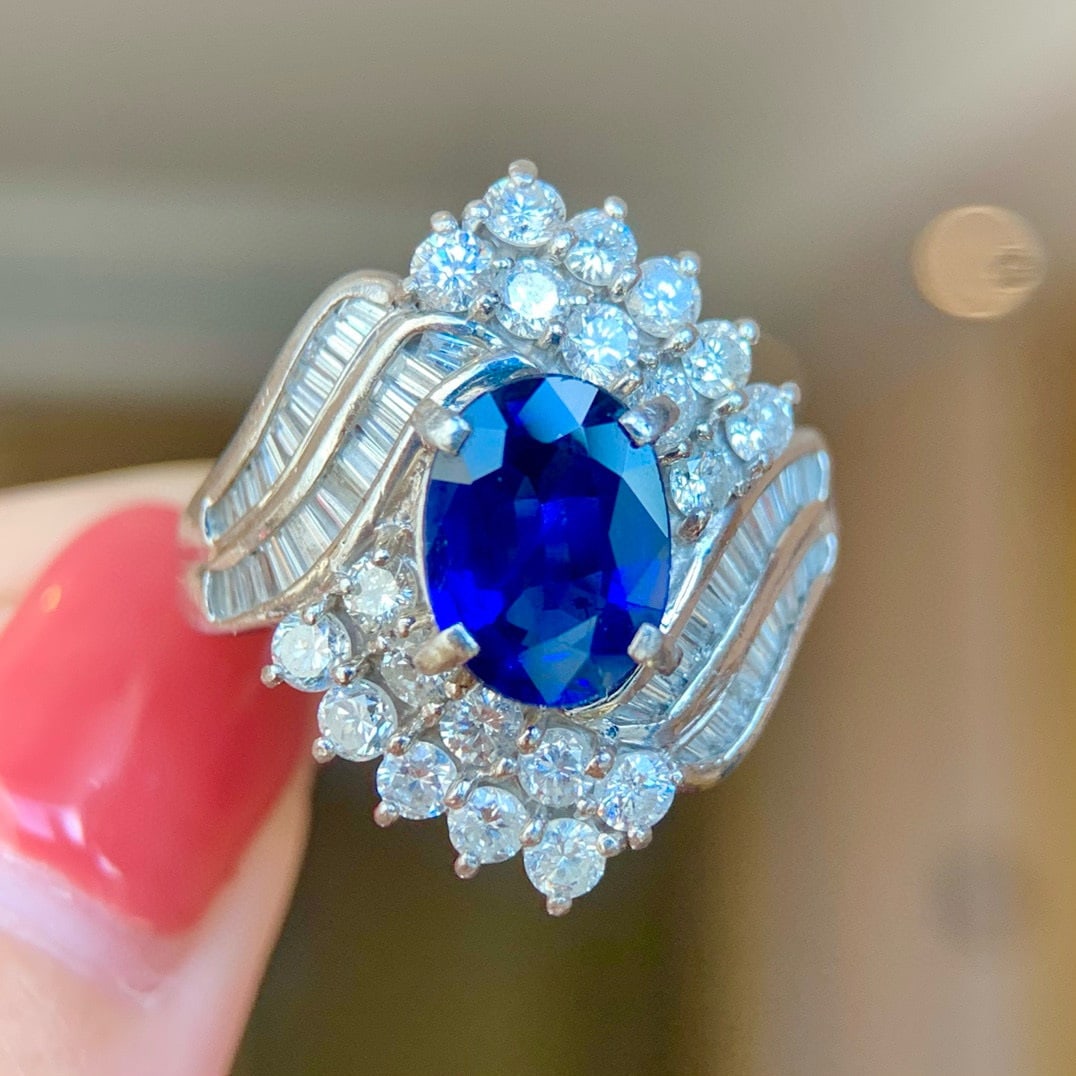 14k Gold 3.62 Ctw Vivid Blue Natural Sapphire & Diamond Ring: Ref:231054137 // gold content:14k gold // ring size:7. 25us // // main gemstone:sapphire // shape:oval // carat weight:2. 12ct // color:vivid blue // treatment:natural // // adjacent gemstone 2 : diam