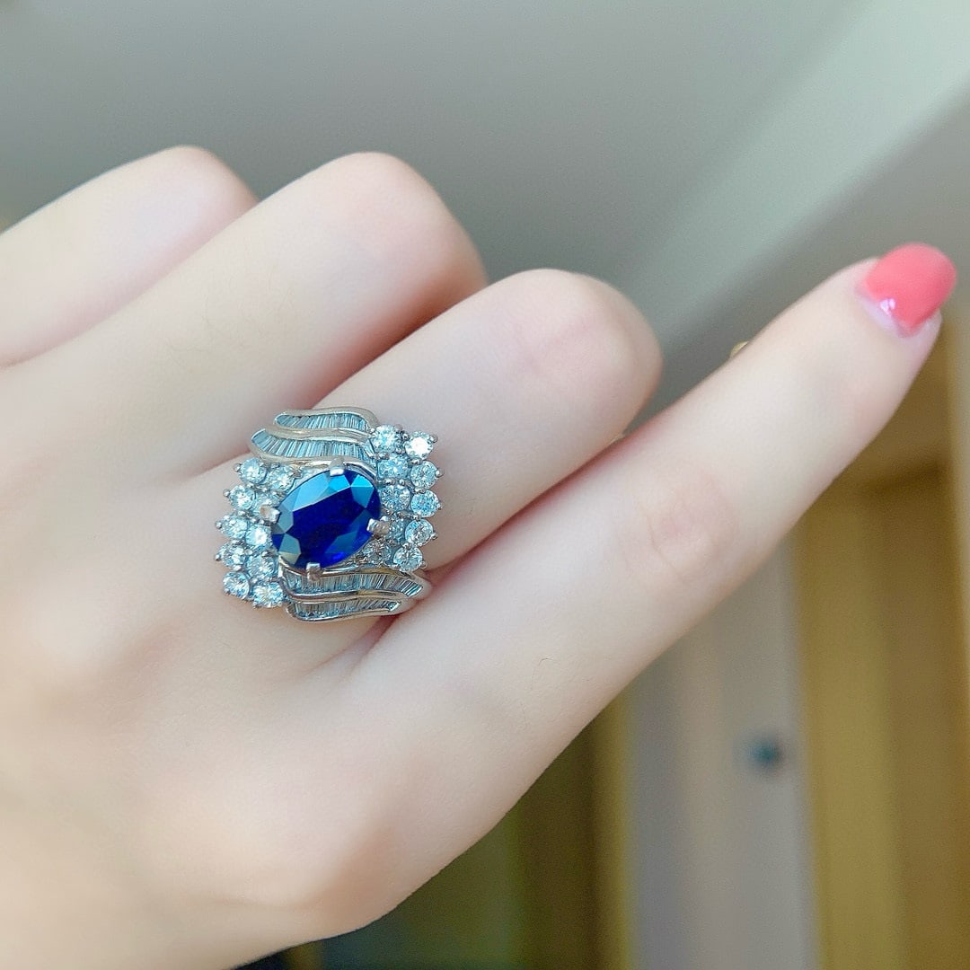 14k Gold 3.62 Ctw Vivid Blue Natural Sapphire & Diamond Ring - 6