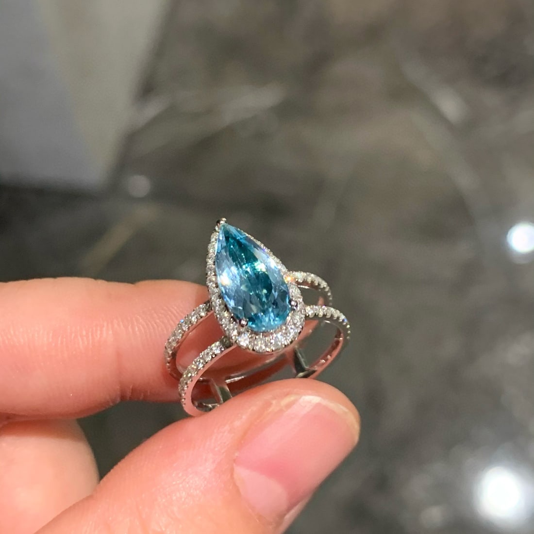 14k Gold 2.13 Ctw Natural Aquamarine & Diamond Ring - 3
