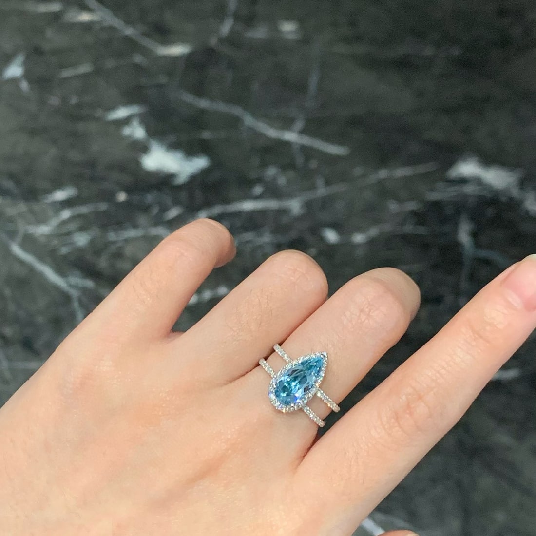 14k Gold 2.13 Ctw Natural Aquamarine & Diamond Ring - 6