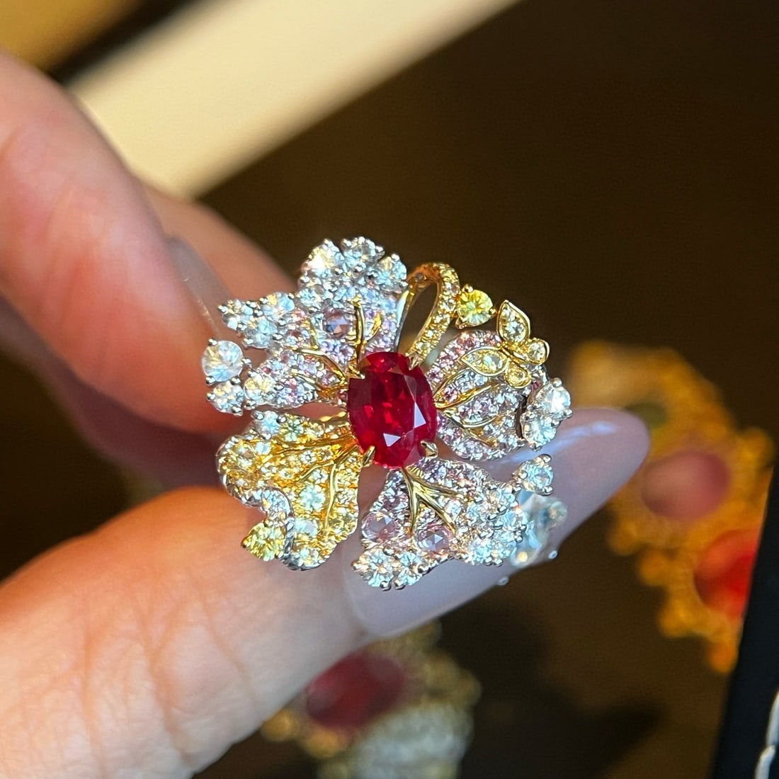14k Gold 1.29 Ctw Natural Ruby & Diamond Ring: Ref:231054156 // gold content:14k gold // ring size:7. 25us // // main gemstone:ruby // shape:oval // carat weight:1. 27ct // color:pigeonblood red // treatment:natural // // adjacent gemstone 2 :