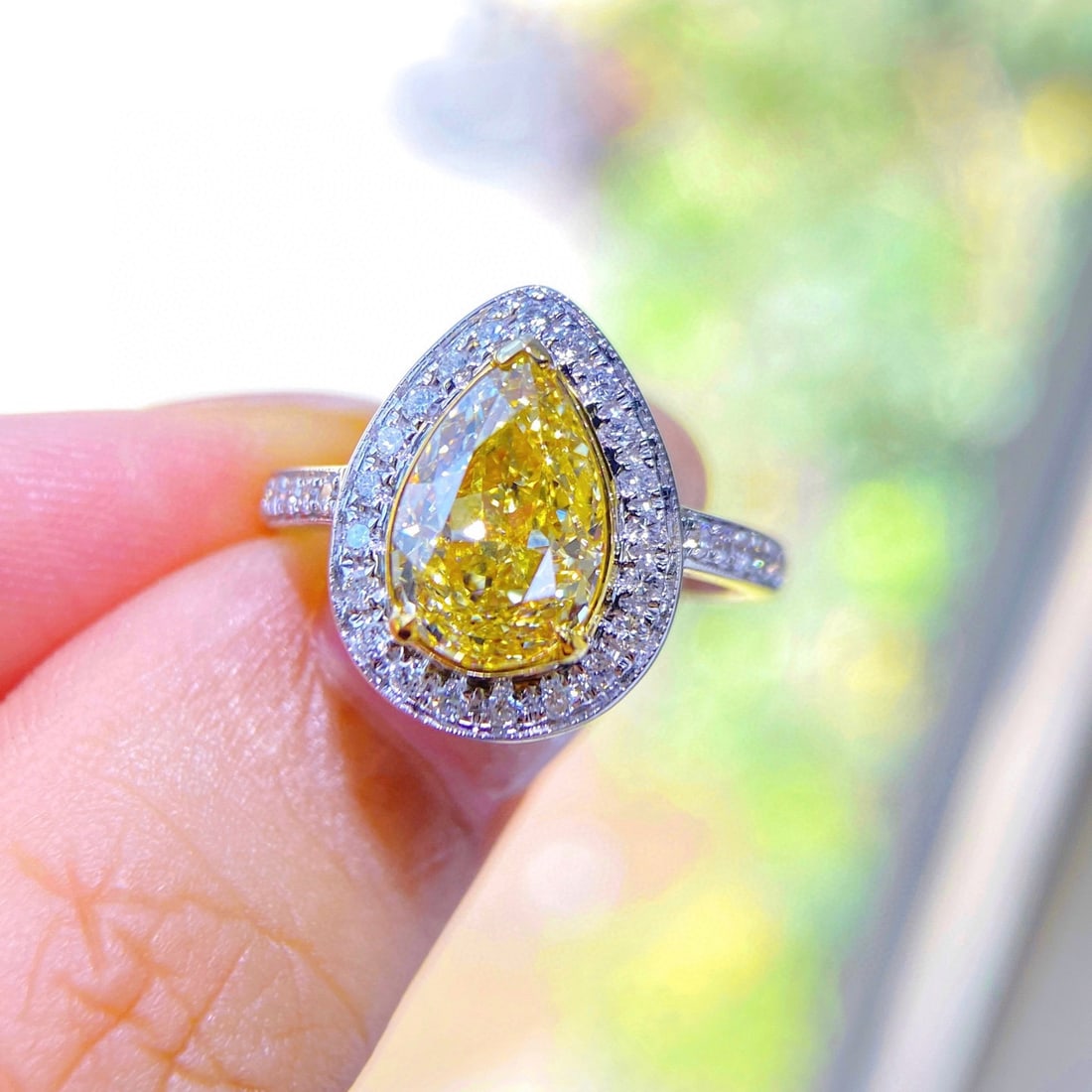 Gia Certified 14k Gold 2.02 Ctw Natural Yellow Diamond & Diamond Ring - 2