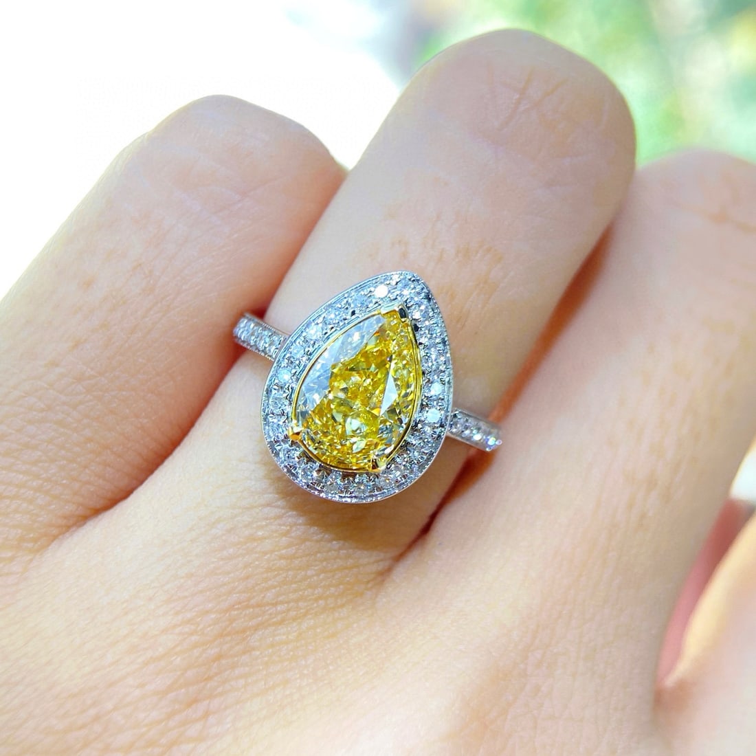 Gia Certified 14k Gold 2.02 Ctw Natural Yellow Diamond & Diamond Ring - 4