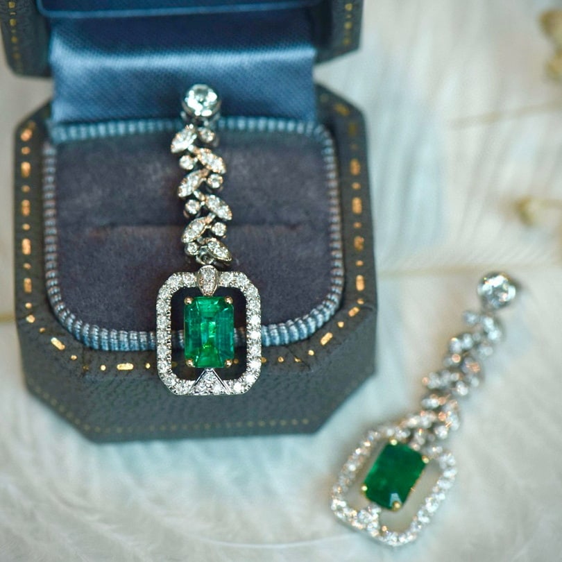 14k Gold 1.90 Ctw Vivid Green Natural Emerald & Diamond Earrings - 2