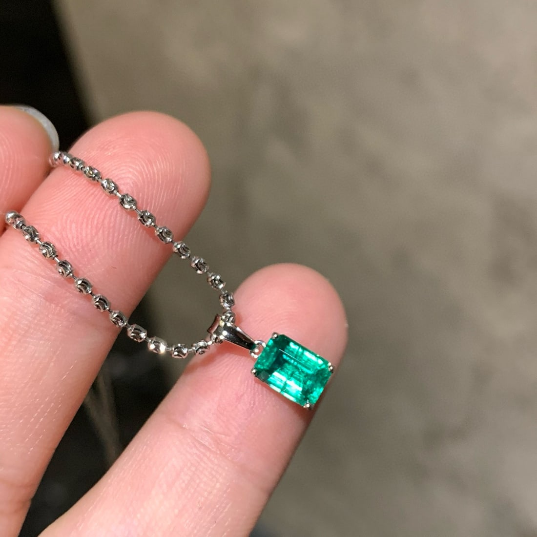 14k Gold 0.95 Ct Natural Emerald Pendant( Without Chain ) - 2