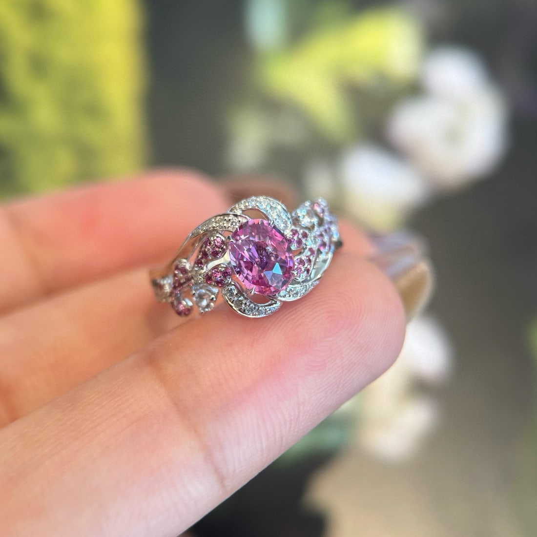 14k Gold 1.56 Ctw Natural Sapphire & Diamond Ring: Ref:231054185 // gold content:14k gold // ring size:7. 25us // // main gemstone:sapphire // shape:oval // carat weight:1. 31ct // color:pink // treatment:natural // // adjacent gemstone 2 : diamond //