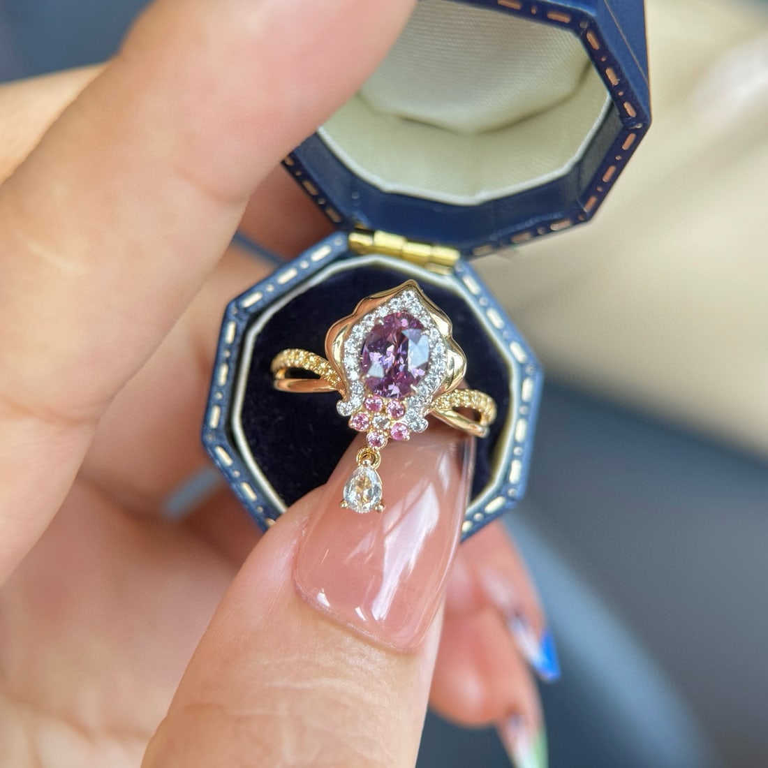 14k Gold 0.94 Ctw Natural Sapphire & Diamond Ring - 4