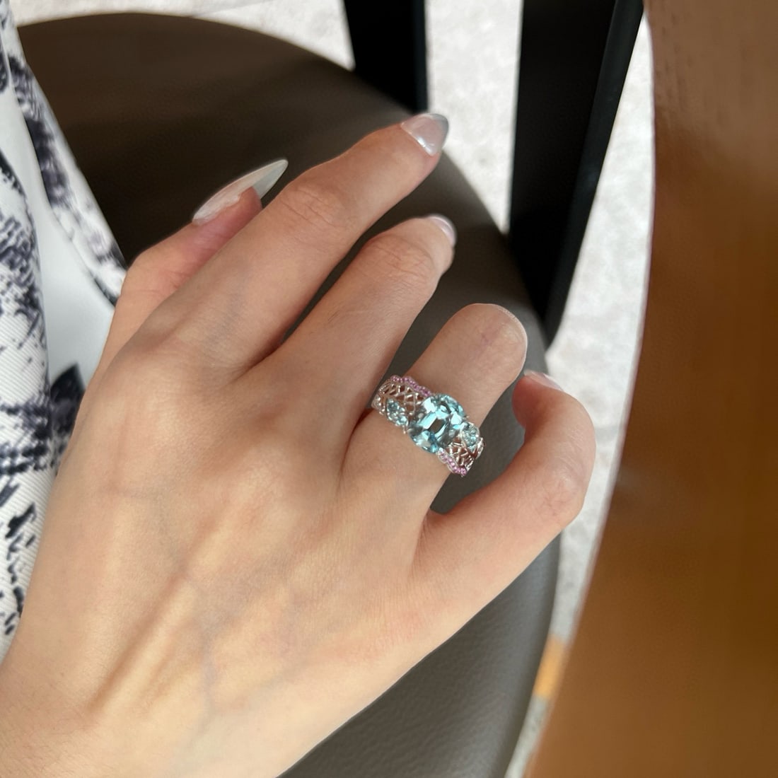 14k Gold 2.20 Ctw Natural Aquamarine & Diamond Ring - 4