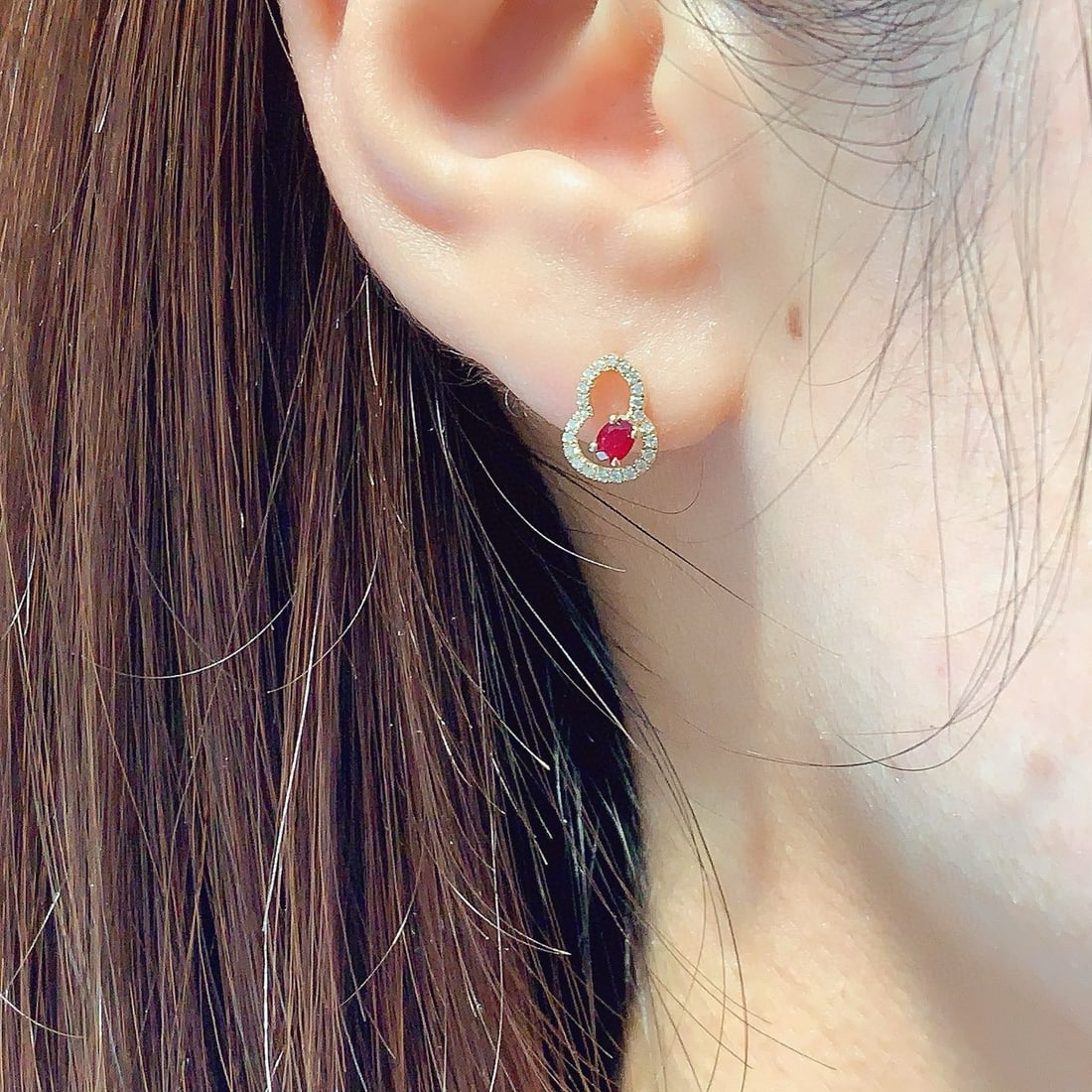 14k Gold 0.38 Ctw Vivid Red Natural Ruby & Diamond Earrings - 4