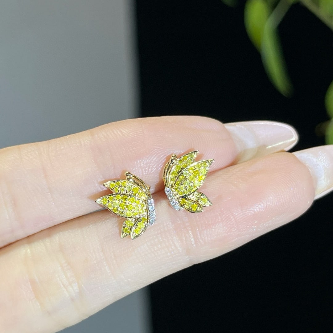 14k Gold 0.27 Ct Natural Color Diamond Earrings - 6