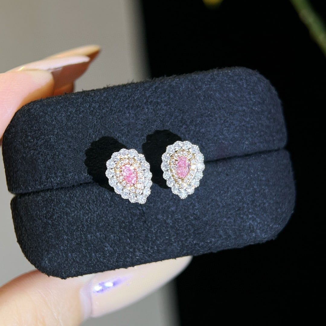 14k Gold 0.55 Ctw Natural Pink Diamond & Diamond Earrings: Ref:231054226 // gold content:14k gold // main gemstone:pink diamond // shape:pear // carat weight:0. 24ct // color:pink // treatment:natural // // adjacent gemstone 2 : diamond // shape:round //
