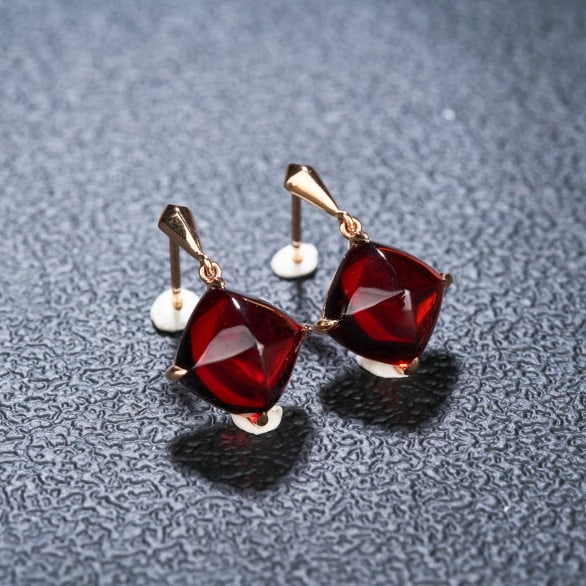 14k Gold 10.78 Ct Natural Garnet Earrings - 2