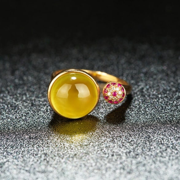 14k Gold 6.2 Ct Natural Prehnite & Diamond & Ruby Ring: Ref:231054245 // gold content:14k gold // ring size:7. 25us // // main gemstone:prehnite // shape:round // carat weight:6. 2ct // color:yellow // treatment:natural // cut grade:g // // adjacent