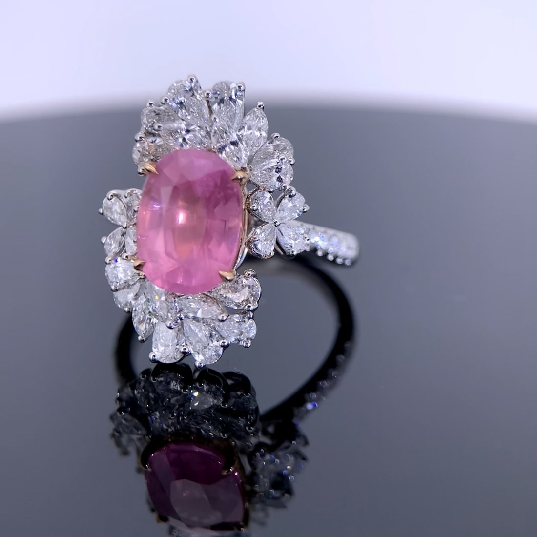 14k Gold 5.38 Ctw Natural Spinel & Diamond Ring: Ref:231054255 // gold content:14k gold // ring size:7. 25us // // main gemstone:spinel // shape:oval // carat weight:3. 5ct // color:pink // treatment:natural // // adjacent gemstone 2 : diamond // sh