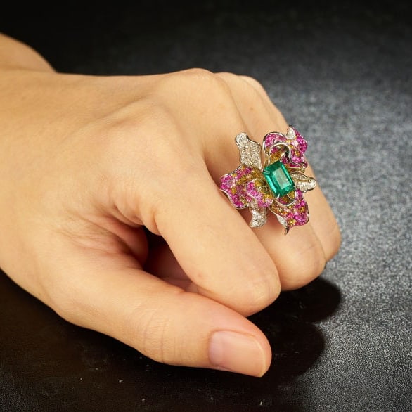 14k Gold 1.7 Ct Vivid Green Natural Emerald & Diamond & Ruby & Sapphire Ring - 9