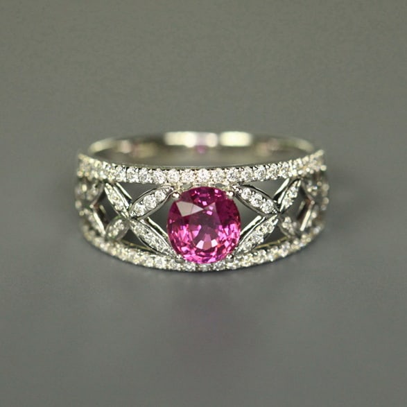 14k Gold 1.42 Ctw Natural Sapphire & Diamond Ring: Ref:231054269 // gold content:14k gold // ring size:7. 25us // // main gemstone:sapphire // shape:oval // carat weight:1. 08ct // color:pink // treatment:natural // // adjacent gemstone 2 : diamond