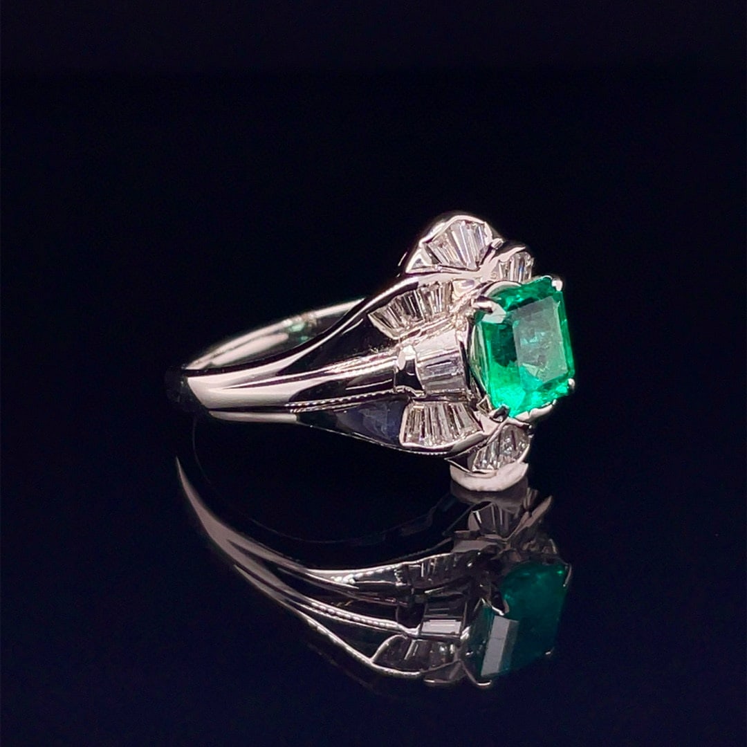 14k Gold 1.44 Ctw Vivid Green Natural Emerald & Diamond Ring - 2