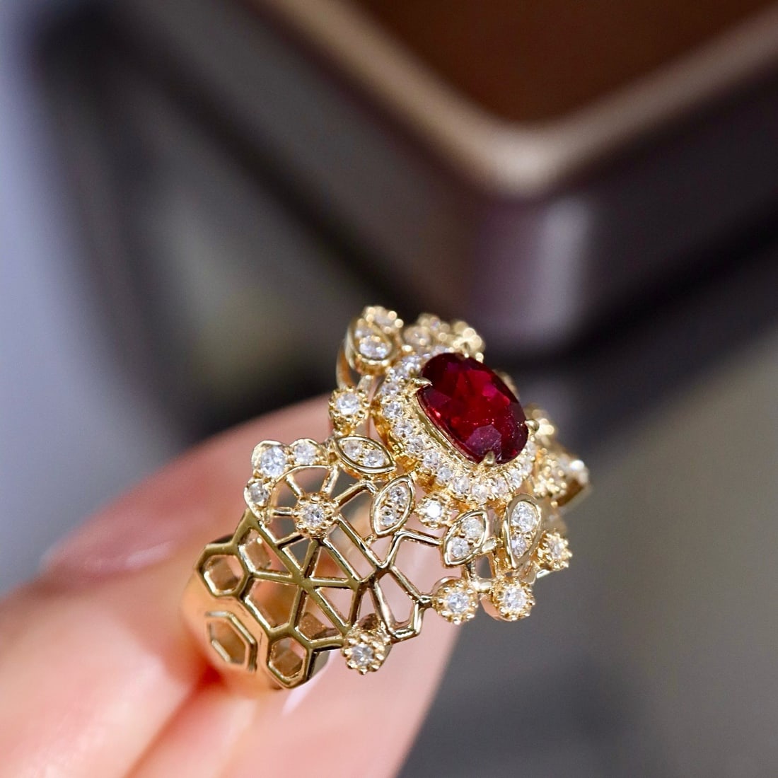14k Gold 0.95 Ctw Natural Ruby & Diamond Ring - 7