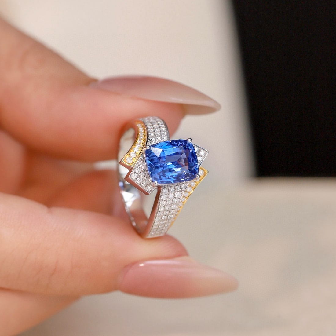 14k Gold 3.51 Ctw Natural Sapphire & Diamond Ring - 4