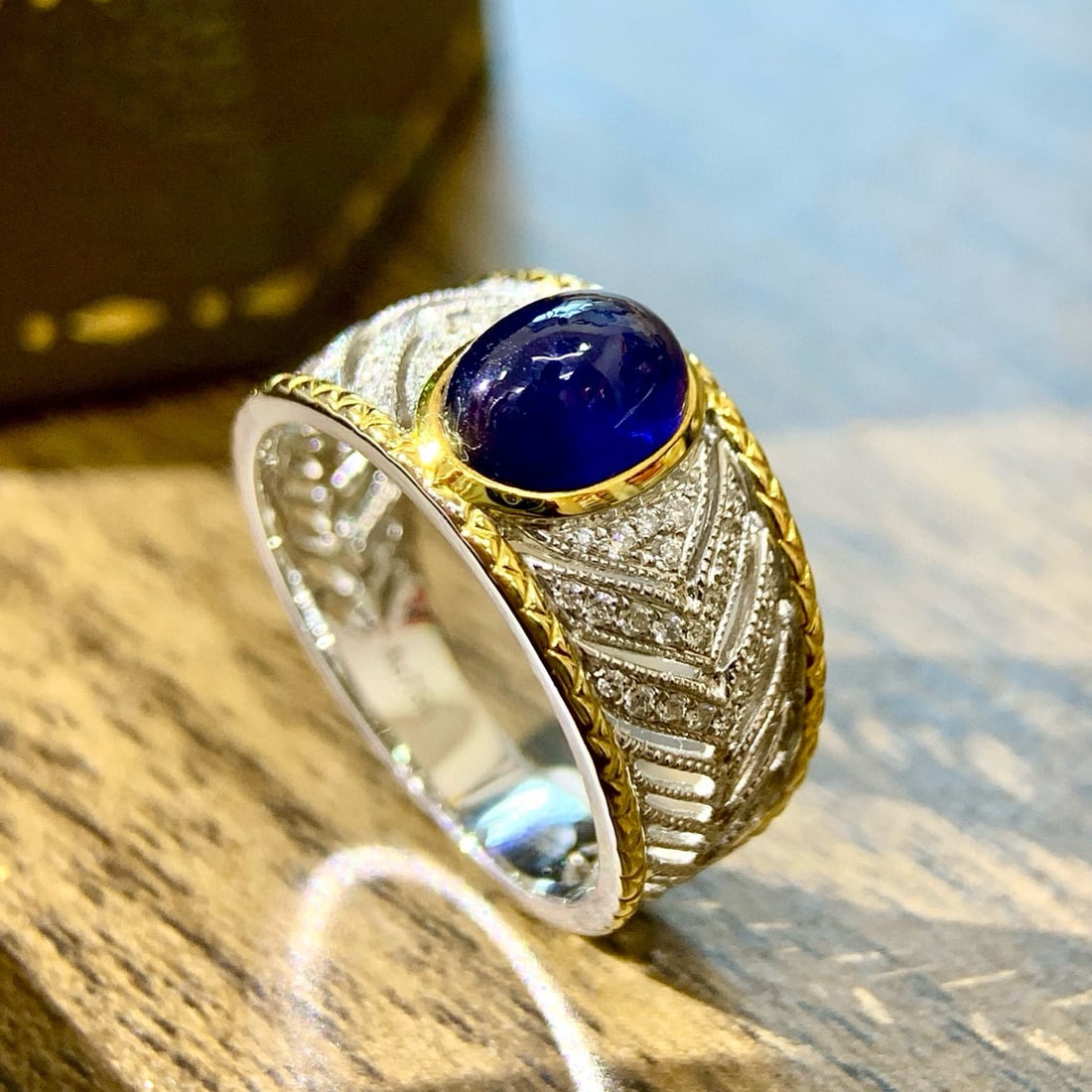 14k Gold 2.73 Ctw Natural Sapphire & Diamond Ring: Ref:231054318 // gold content:14k gold // ring size:7. 25us // // main gemstone:sapphire // shape:oval // carat weight:2. 56ct // color:royal blue // treatment:natural // // adjacent gemstone 2 :